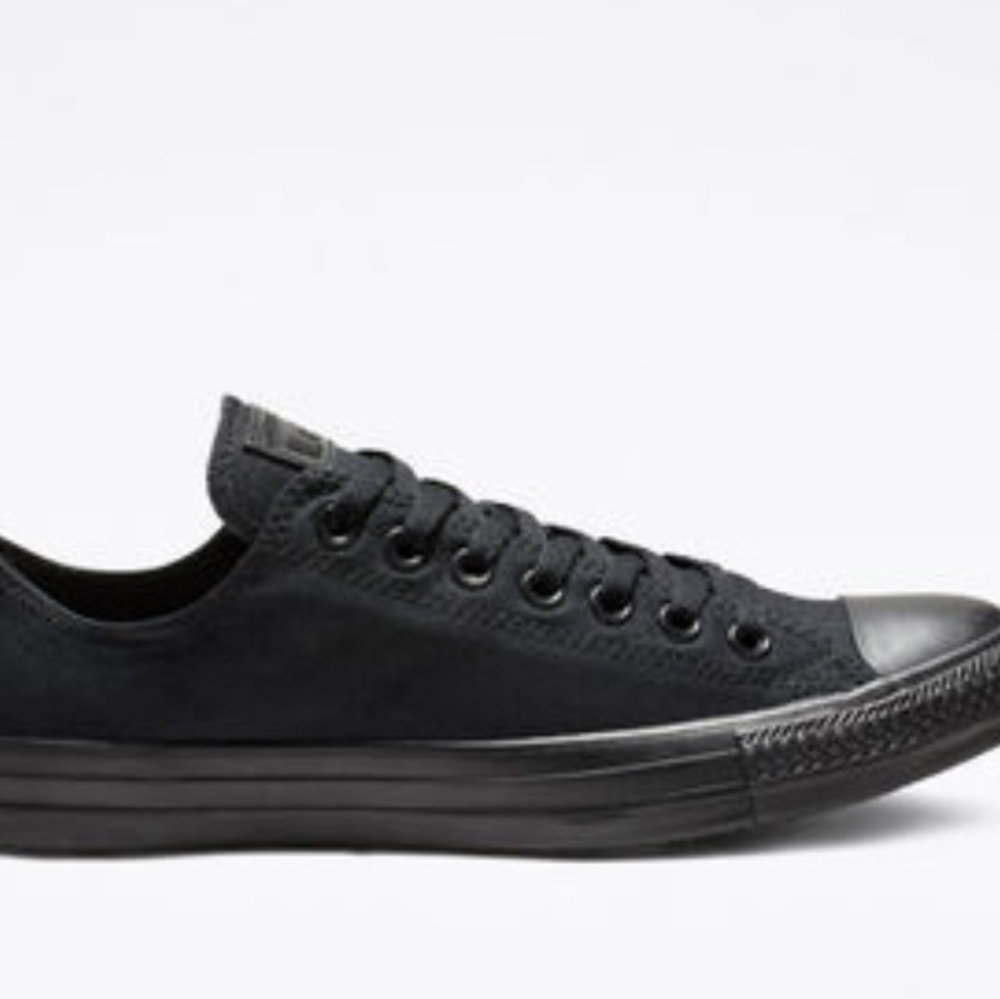 Converse Chuck Taylor Low Tops